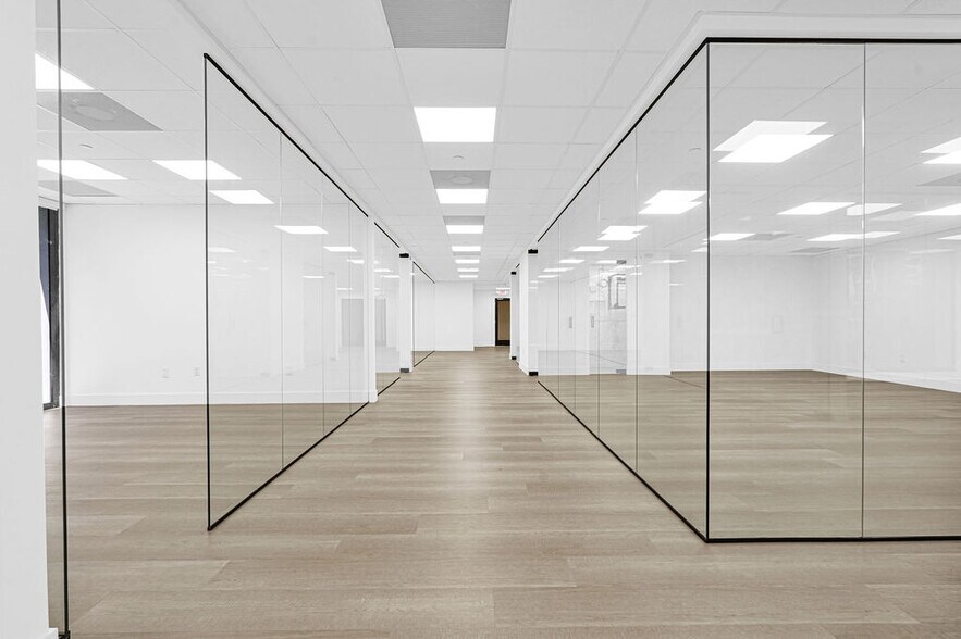 More Photos Of 1110 Brickell Ave, Miami Office For Sale