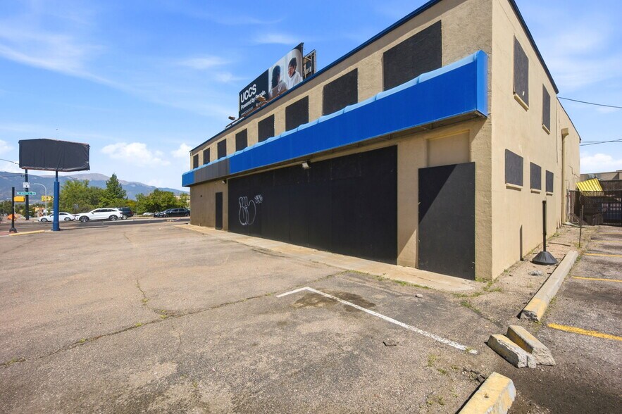 More Photos Of 2800 E Platte Ave, Colorado Springs Auto Repair For Lease