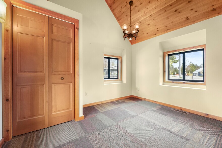 More Photos Of 5955 S Oak St, Glen Arbor Medical For Sale