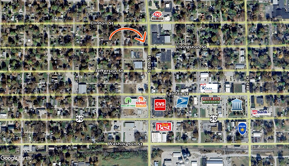 More Photos Of 801 12th St, Carlyle General Retail For Lease