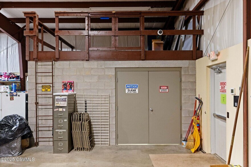 More Photos Of 145 N 15th St, Lewisburg Distribution For Sale