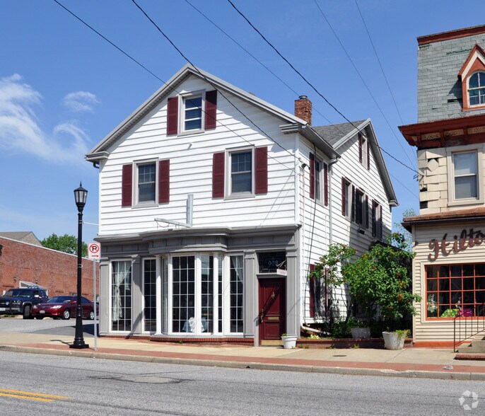 More Photos Of 906-908 Frederick Rd, Catonsville Office For Sale