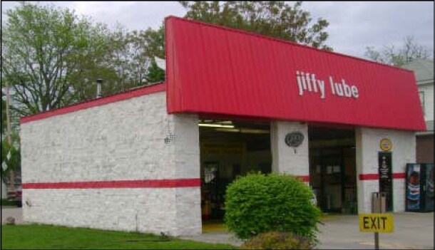 Primary Photo Of 1508 5th Ave S, Fort Dodge Auto Repair For Lease