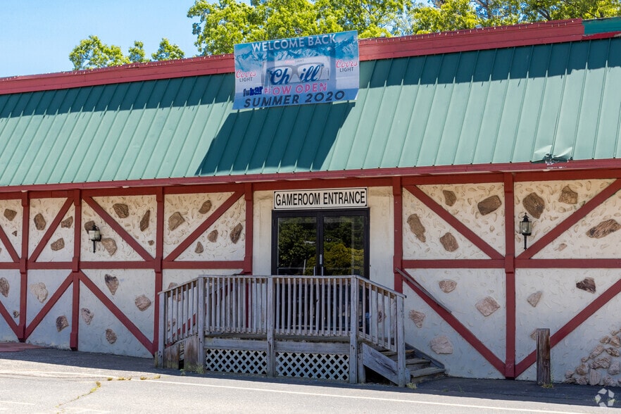 More Photos Of 140 Atlantic City Blvd, Bayville Bar For Sale