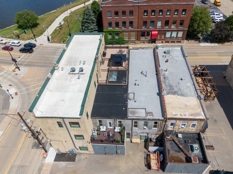 More Photos Of 601-607 S Main St, Oshkosh Office Residential For Sale