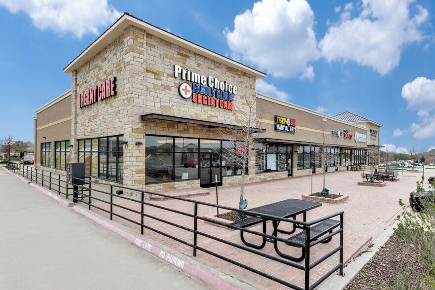 More Photos Of 12828 Eldorado Pky, Frisco Freestanding For Lease