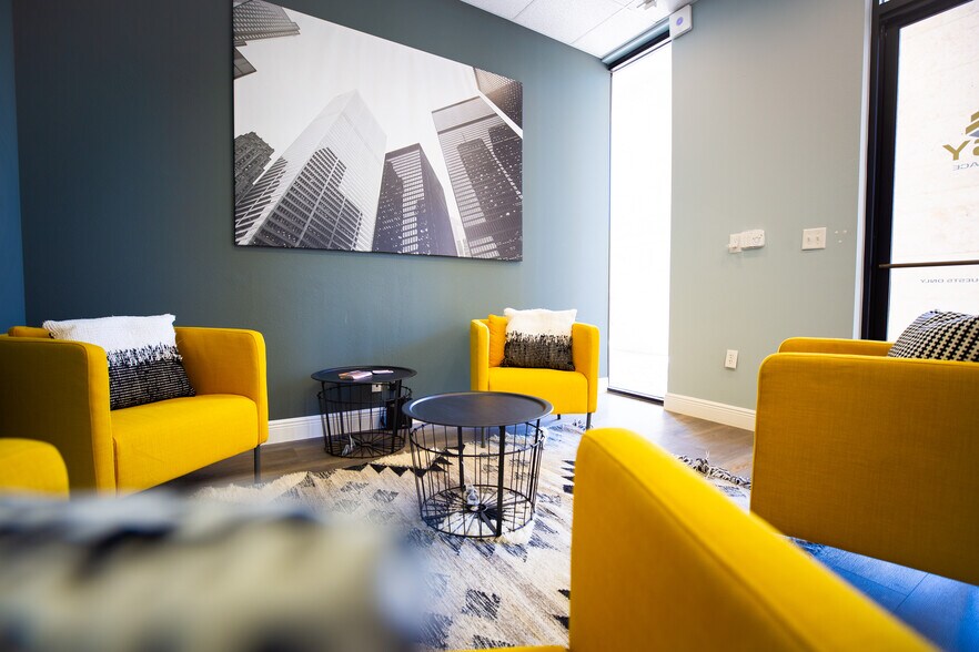 More Photos Of 2121 S Hiawasee Rd, Orlando Coworking Space