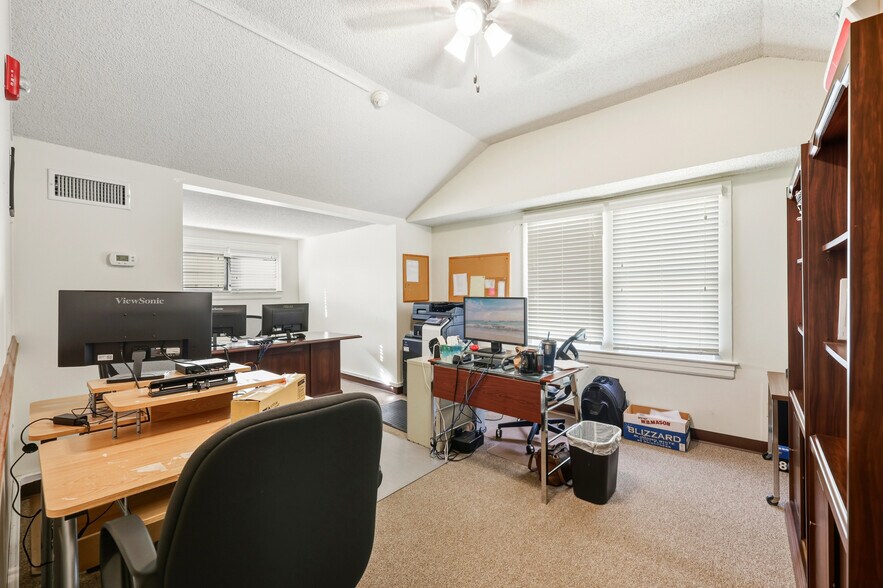 More Photos Of 2585 Herschel St, Jacksonville Office For Sale