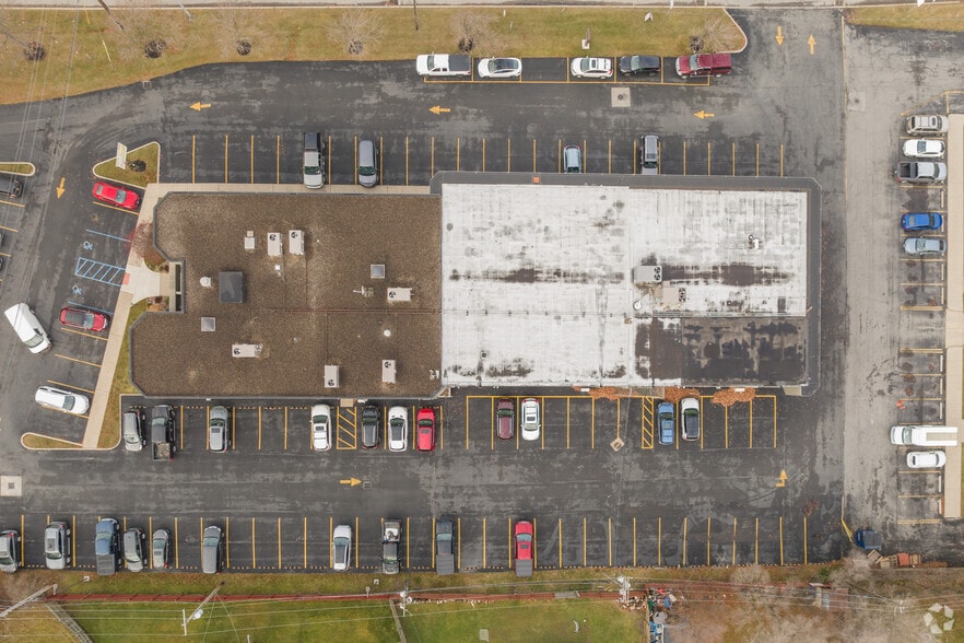 More Photos Of 1321-1325 Millersport Hwy, Amherst Office For Lease