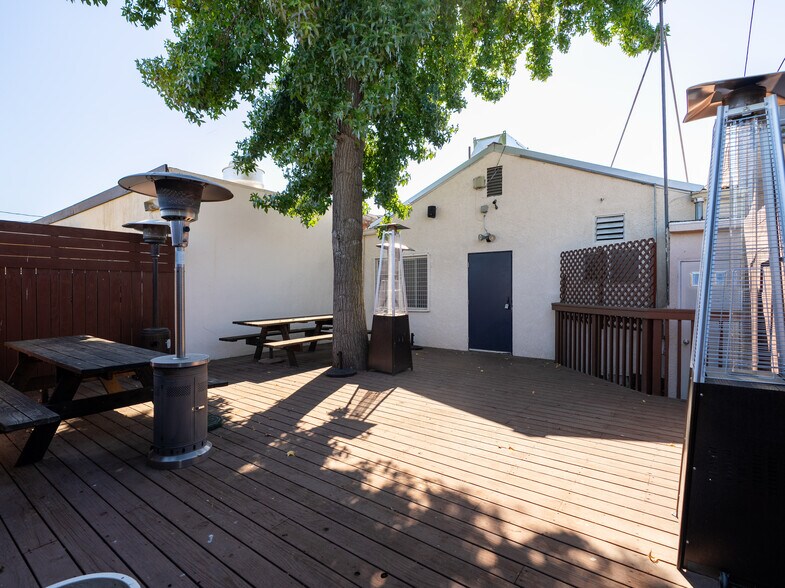 More Photos Of 8501 El Camino Real, Atascadero Restaurant For Sale
