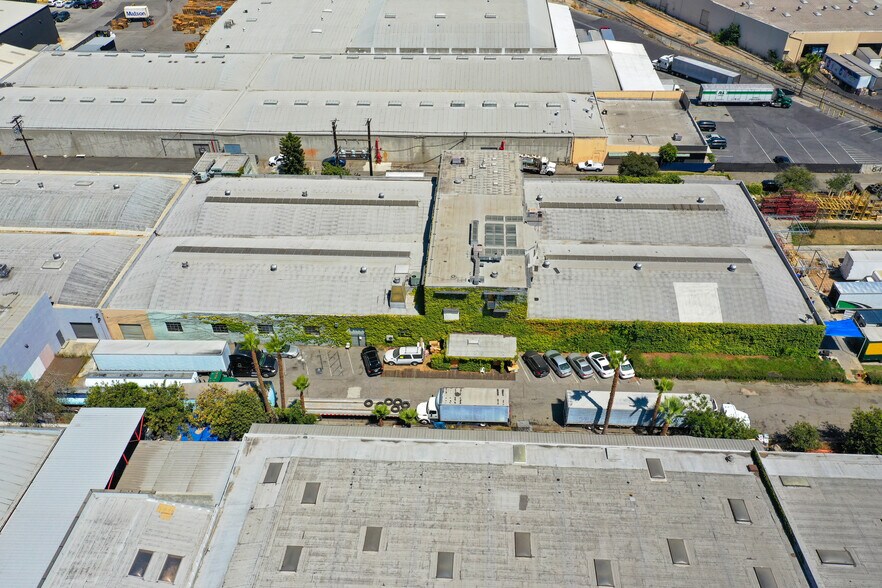 More Photos Of 6445 Bandini Blvd, Commerce Warehouse For Sale