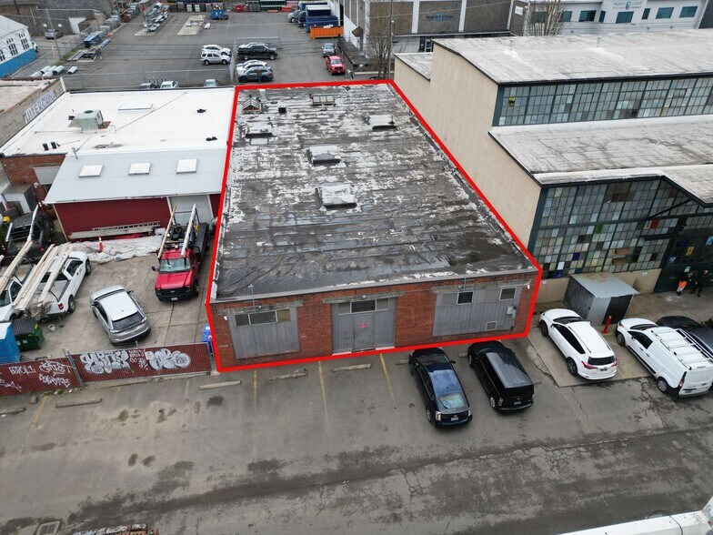More Photos Of 646 N Thompson St, Portland Manufacturing For Lease