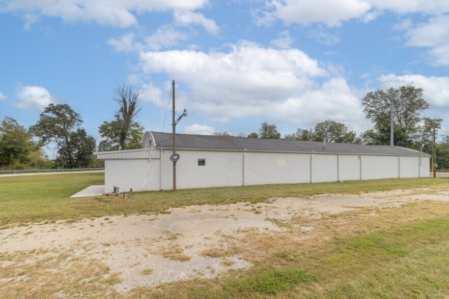More Photos Of 10066 N Carthage Pike, Carthage Warehouse For Sale