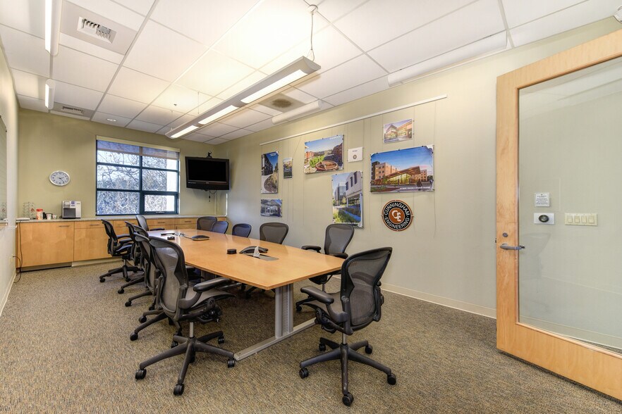 More Photos Of 2940 Spafford St, Davis Office For Lease