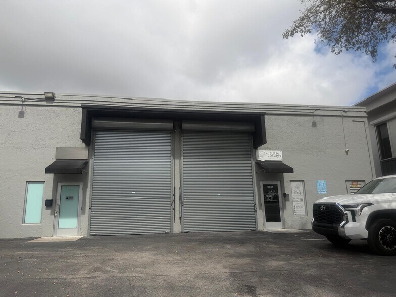 More Photos Of 8381 NW 56th St, Doral Flex For Lease