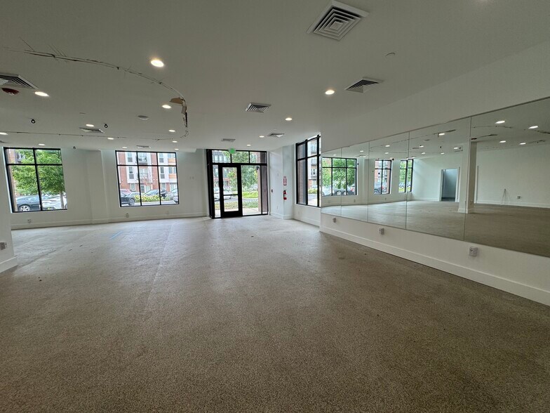 More Photos Of 7320 Aspect Dr, Granger General Retail For Lease