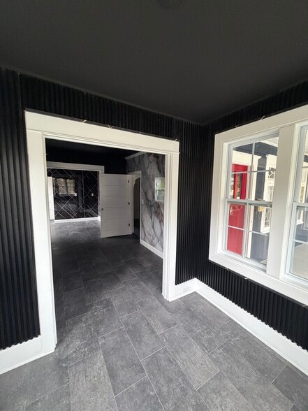 More Photos Of 80 Jefferson St, Monticello Office Residential For Sale