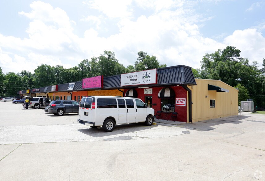Primary Photo Of 5765-5781 S Lakeshore Dr, Shreveport Freestanding For Lease
