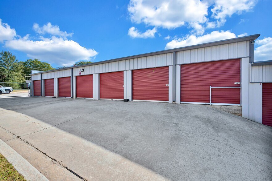 More Photos Of , Hartwell Specialty For Sale