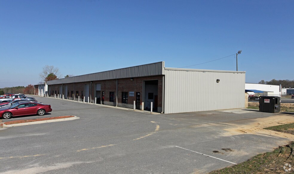 More Photos Of 6841-6851 Belt Rd, Concord Flex For Lease