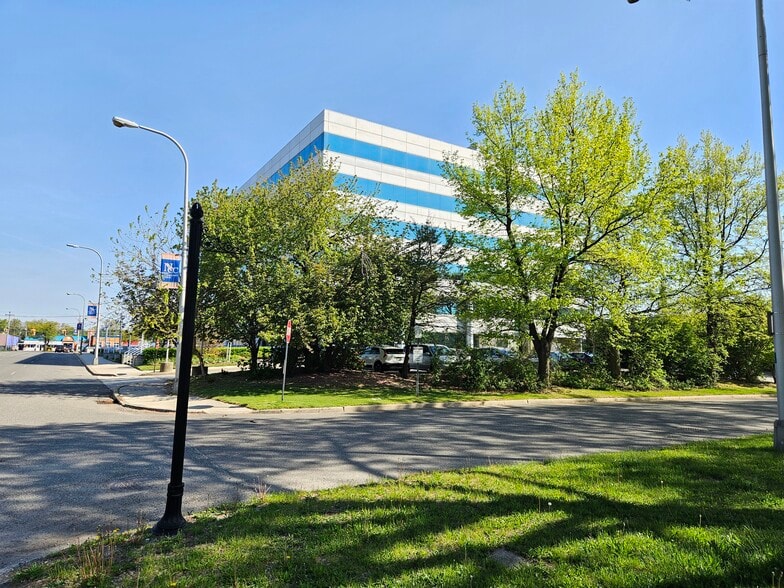 More Photos Of Ellington Avenue West Ave, Garden City Land For Sale