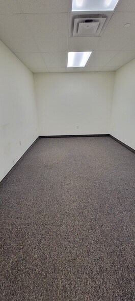 More Photos Of 29 Liberty St, Batavia Office For Lease