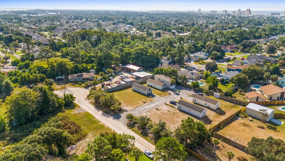 More Photos Of 2906 Sarah Jean Ct, Panama City Manufactured Housing Mobile Home Park For Sale