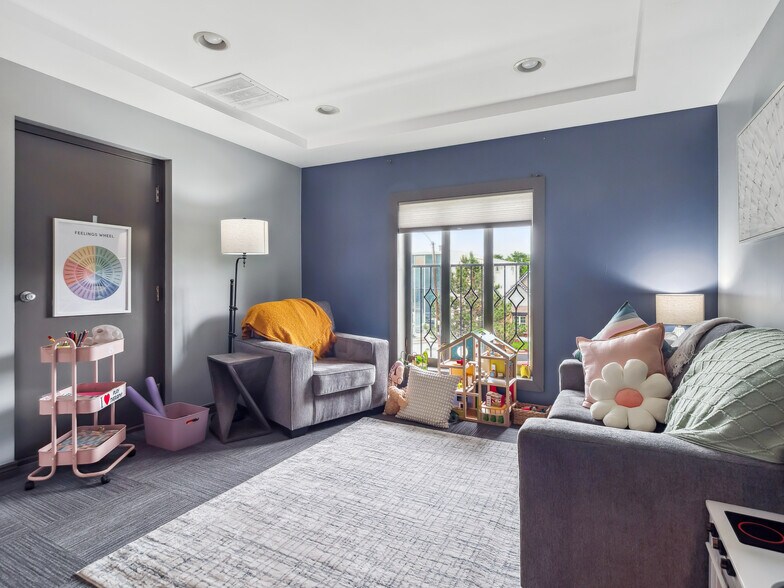 More Photos Of 1725 N High St, Denver Apartments For Sale