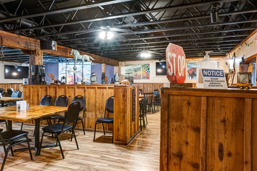 More Photos Of 263 N Main St, Donnelly Restaurant For Sale