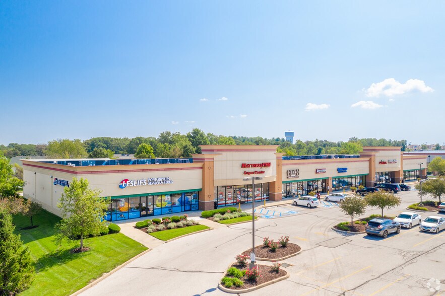 More Photos Of 301-375 Winding Woods Dr, O'Fallon General Retail For Lease