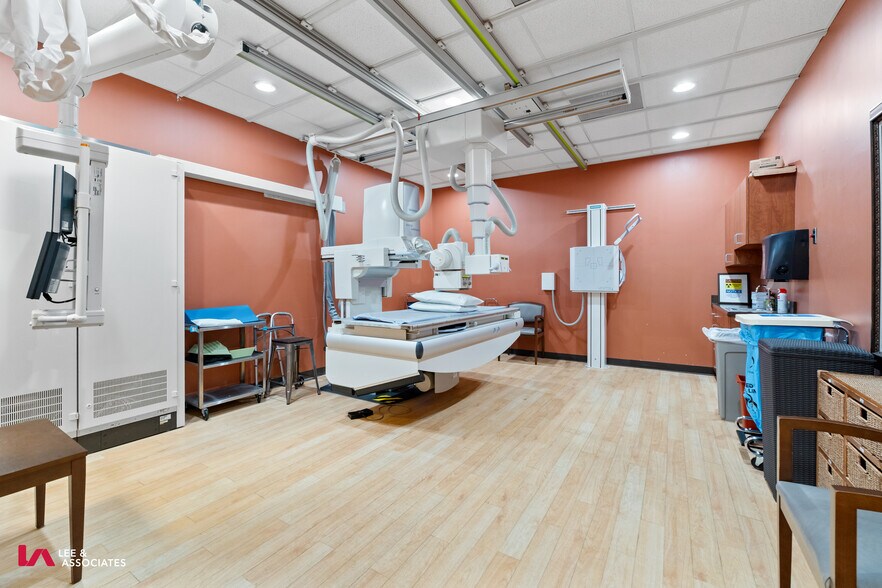 More Photos Of 2774 N Decatur Rd, Decatur Medical For Sale