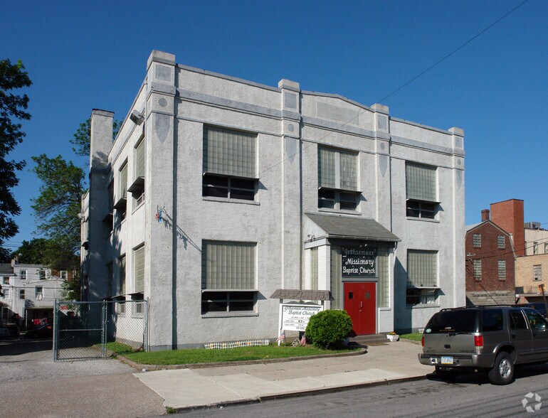 More Photos Of 24 E Oak St, Norristown Religious Facility For Lease