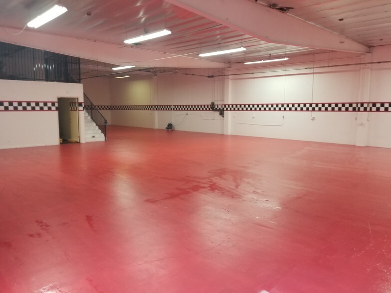More Photos Of 1301 S Shamrock Ave, Monrovia Manufacturing For Sale