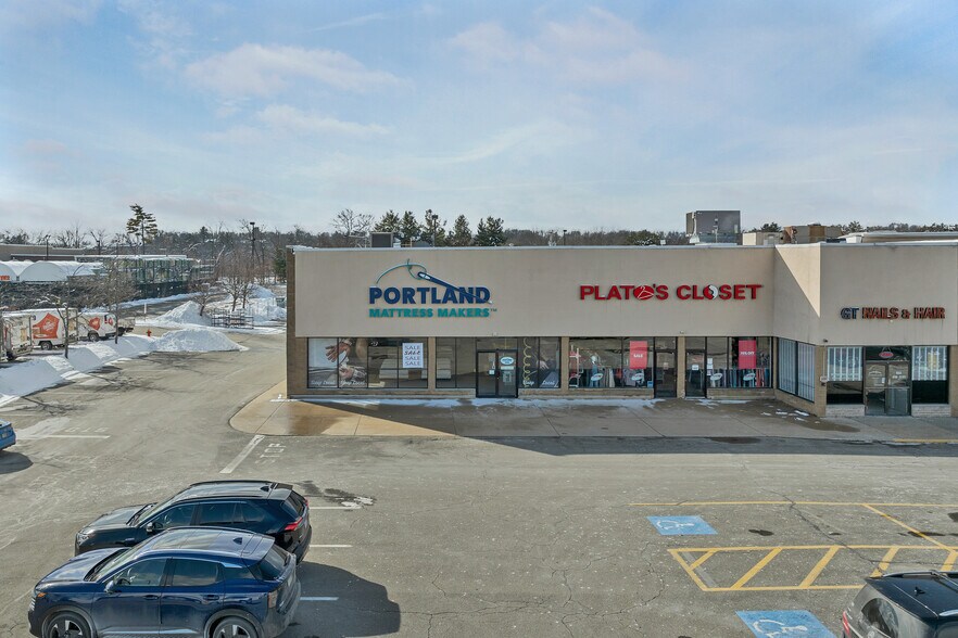 More Photos Of 777 S Willow St, Manchester Storefront For Lease