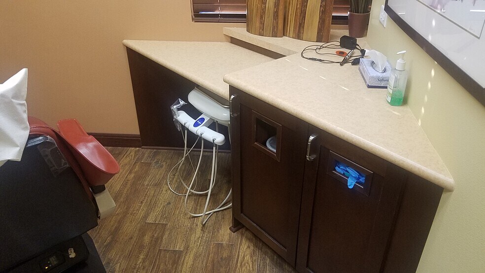 More Photos Of 7884 W Sahara Ave, Las Vegas Medical For Sale