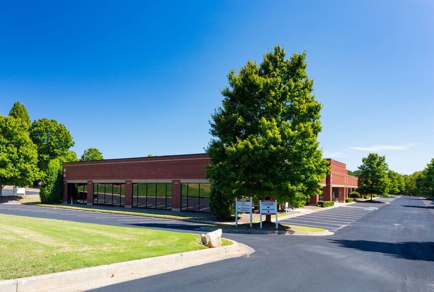 More Photos Of 6455 Shiloh Rd, Alpharetta Office For Sale