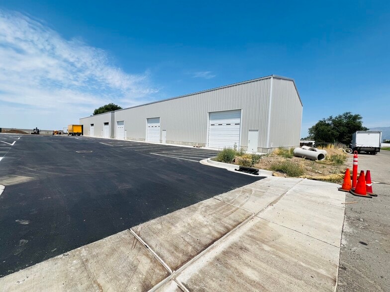 More Photos Of 1438 W 3300 S, Ogden Manufacturing For Lease