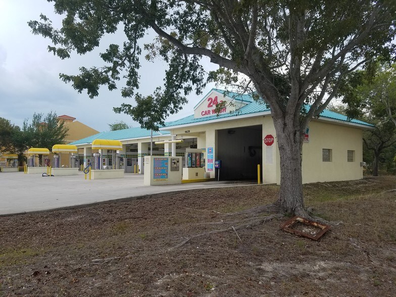 More Photos Of 4628 Chiquita Blvd S, Cape Coral Carwash For Sale