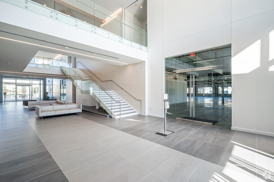 More Photos Of 8261 Belleview Dr, Plano Loft Creative Space For Lease