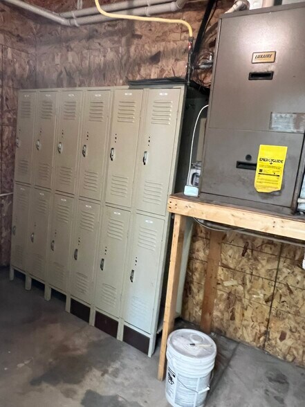 More Photos Of 3095 NW 162nd Ln, Andover Warehouse For Sale