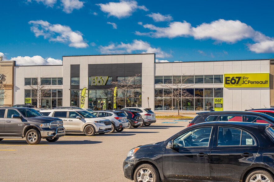 More Photos Of 570 Mont Pionniers, Terrebonne Unknown For Lease