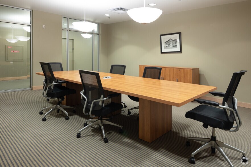 More Photos Of 1800 Glenarm Pl, Denver Office For Lease