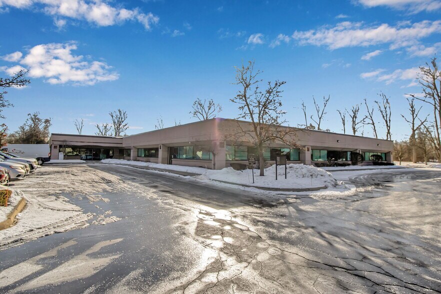 More Photos Of 95 John Muir Dr, Amherst Office For Lease