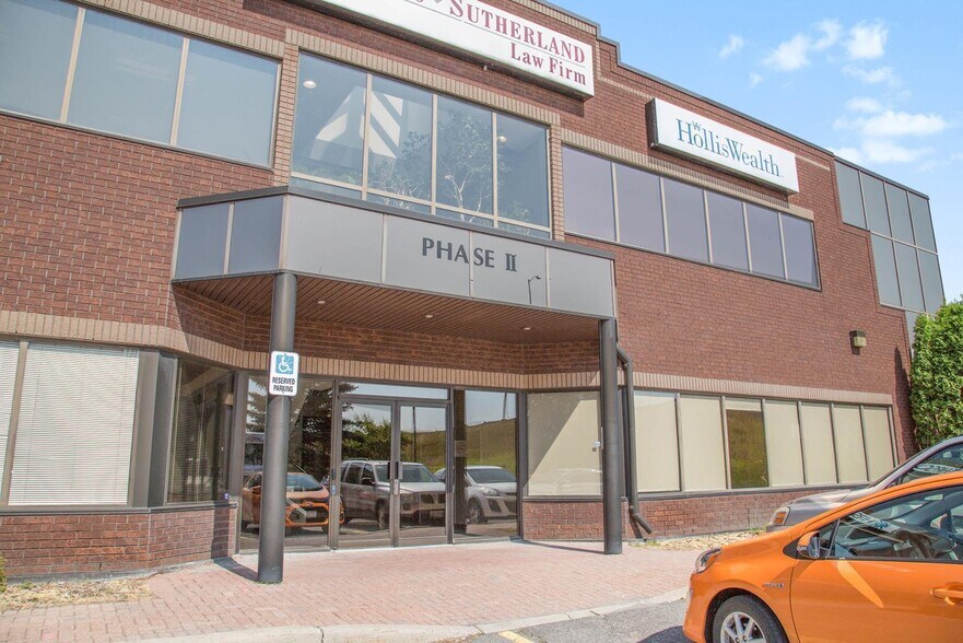 More Photos Of 6 Antares Dr, Ottawa Office For Lease