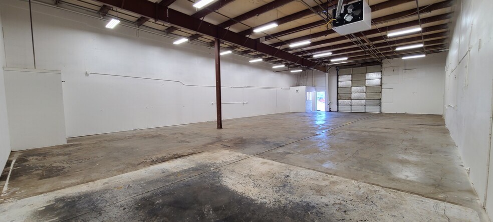 More Photos Of 2443-2455 McGilchrist St SE, Salem Warehouse For Lease