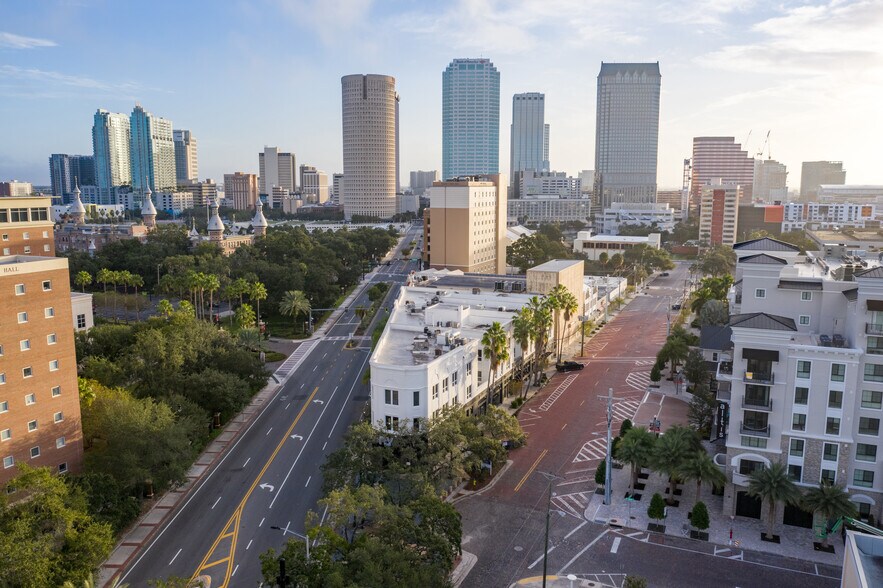 More Photos Of 442 W Kennedy Blvd, Tampa Office For Lease