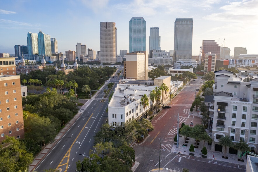 More Photos Of 442 W Kennedy Blvd, Tampa Office For Lease