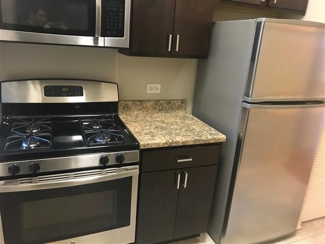 More Photos Of 2300 N Clark St, Chicago Apartments For Lease