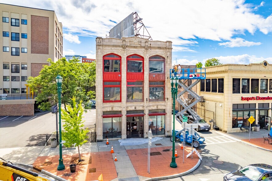 More Photos Of 180 Erie Blvd, Schenectady Office Residential For Sale