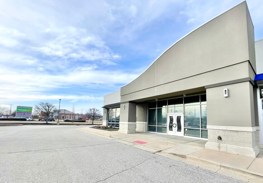 More Photos Of 9626 Rockville Rd, Avon Unknown For Lease